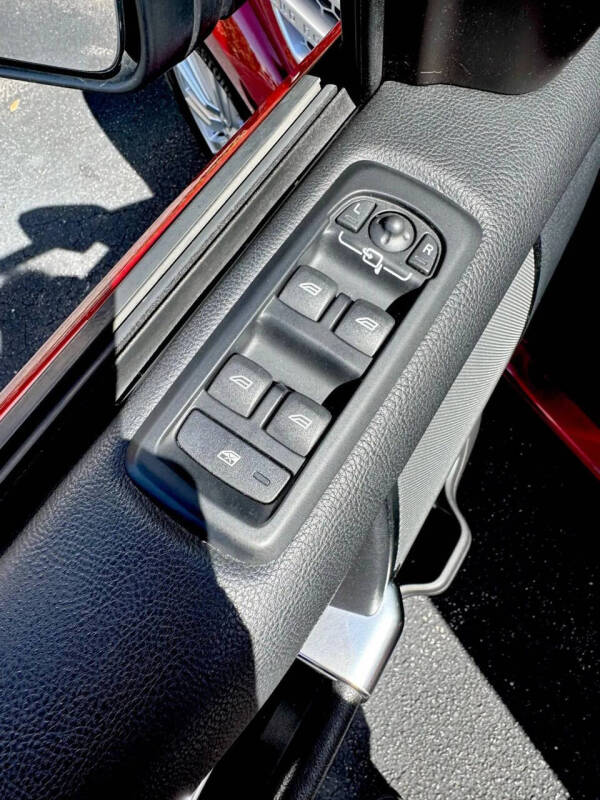 2012 Land Rover LR4 HSE LUX