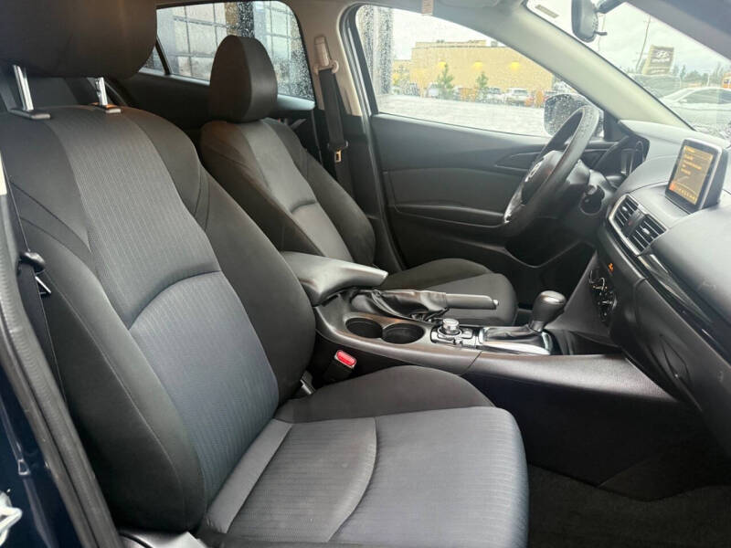 2016 Mazda MAZDA3 i Sport