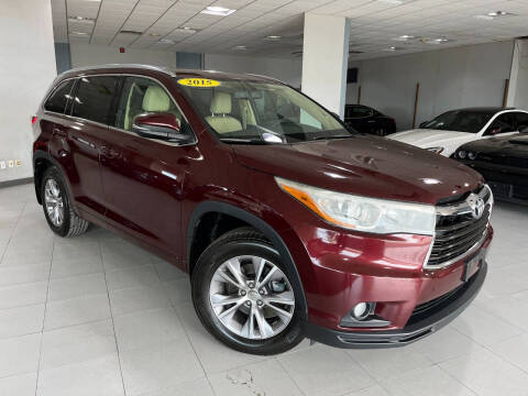 2015 Toyota Highlander for sale at Auto Mall of Springfield in Springfield IL