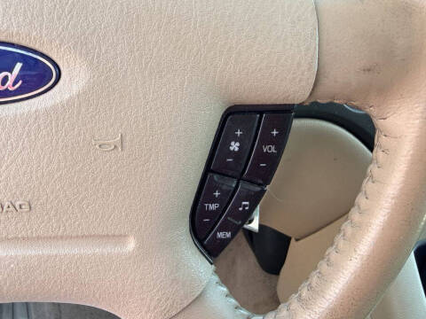2004 Ford Expedition Eddie Bauer