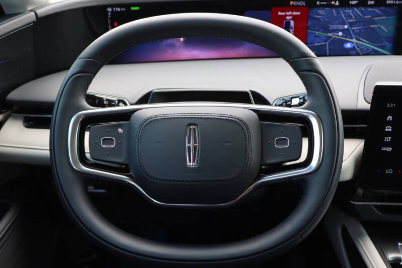 2024 Lincoln Nautilus Hybrid Premiere