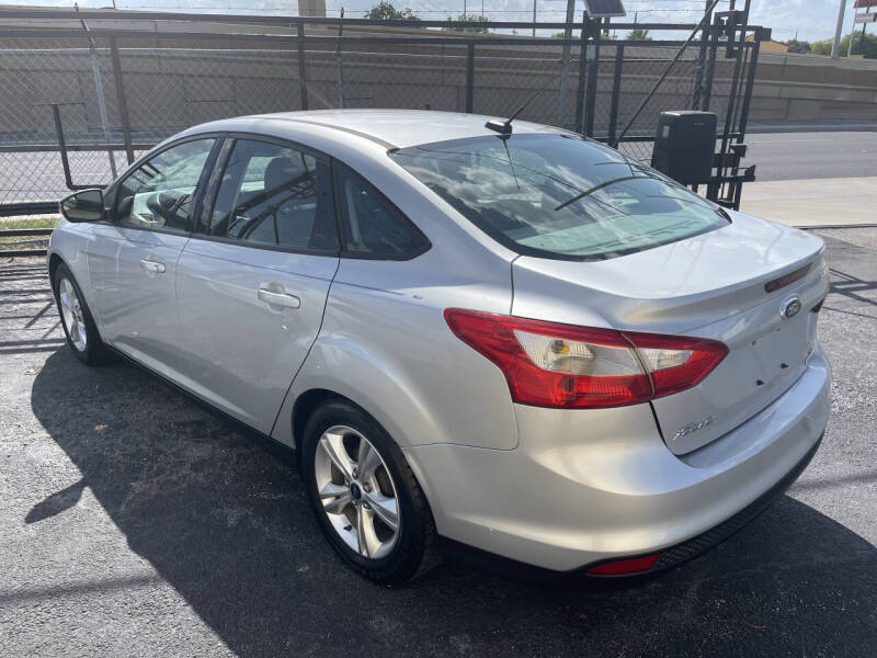 2014 Ford Focus SE
