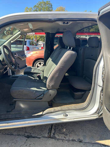 2011 Nissan Frontier S