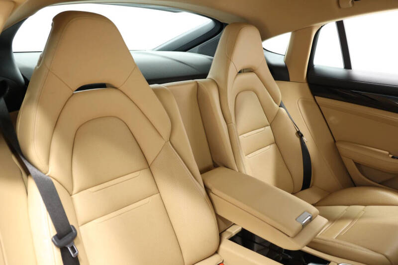 2018 Porsche Panamera