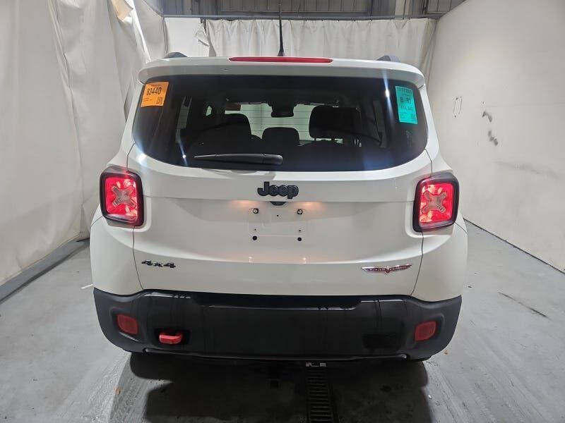 2016 Jeep Renegade Trailhawk