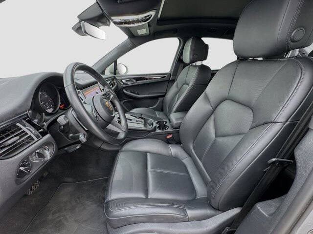 2023 Porsche Macan