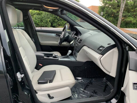 2009 Mercedes-Benz C-Class C 300 Luxury 4MATIC