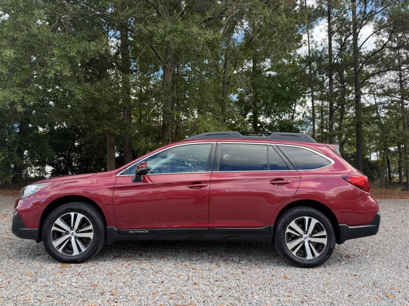 2018 Subaru Outback Limited's photo