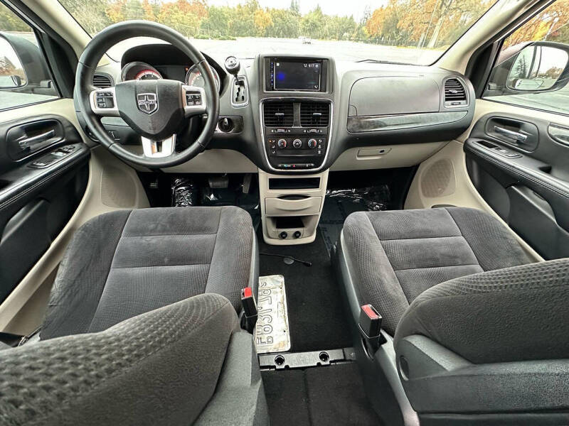 2014 Dodge Grand Caravan American Value Package