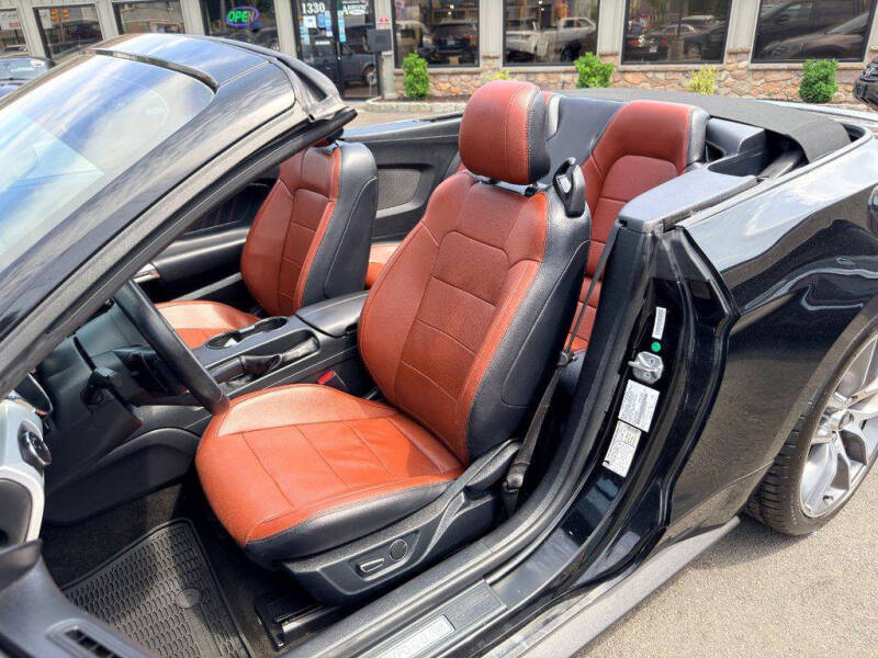 2017 Ford Mustang EcoBoost Premium