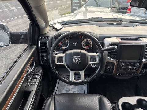 2017 RAM 3500 Laramie