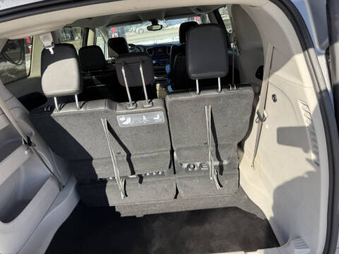 2017 Chrysler Pacifica Touring-L Plus