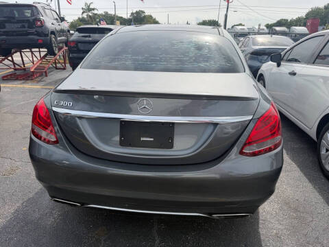 2017 Mercedes-Benz C-Class C 300 Luxury