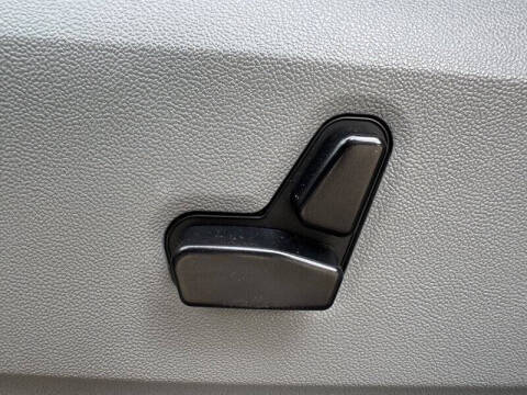 2012 Volkswagen Routan