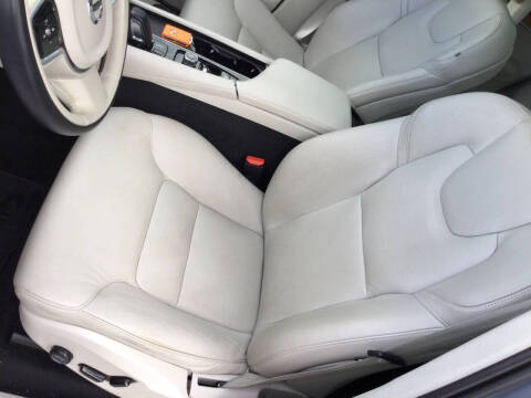 2021 Volvo XC90 Recharge T8 Inscription Expression 7P