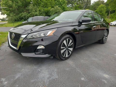 2019 Nissan Altima for sale at J & S Motors LLC in Morgantown KY