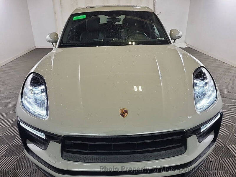 2022 Porsche Macan