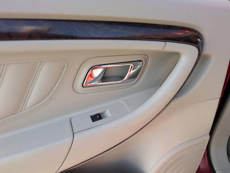 2012 Ford Taurus Limited