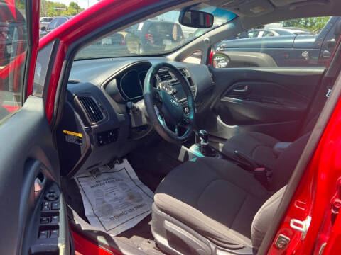 2013 Kia Rio 5-Door EX