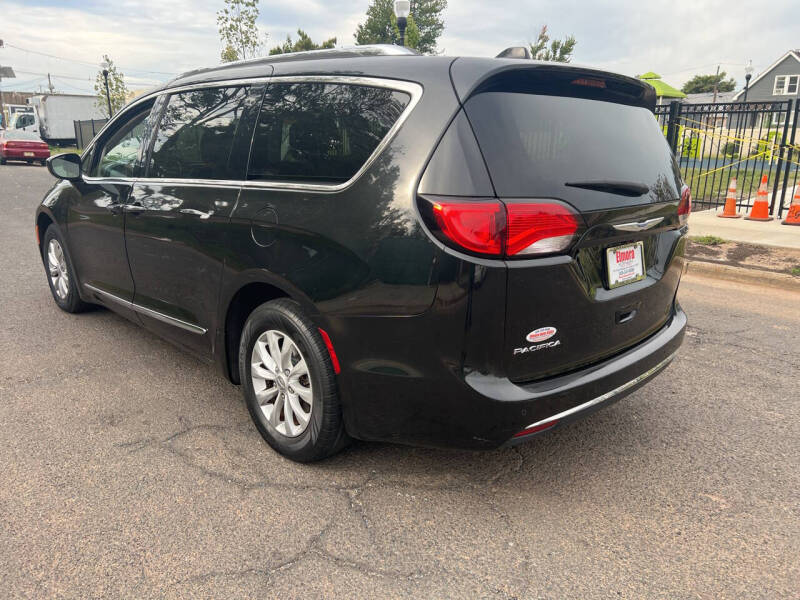 2018 Chrysler Pacifica Touring L