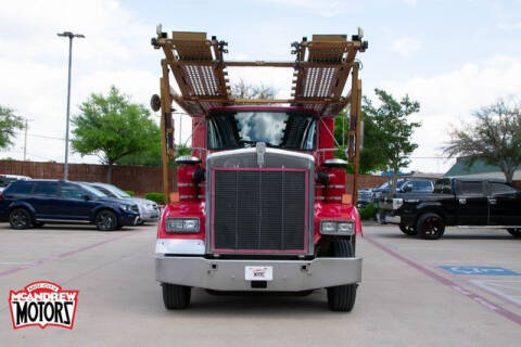 2000 Kenworth W900 for sale at Mcandrew Motors in Arlington TX