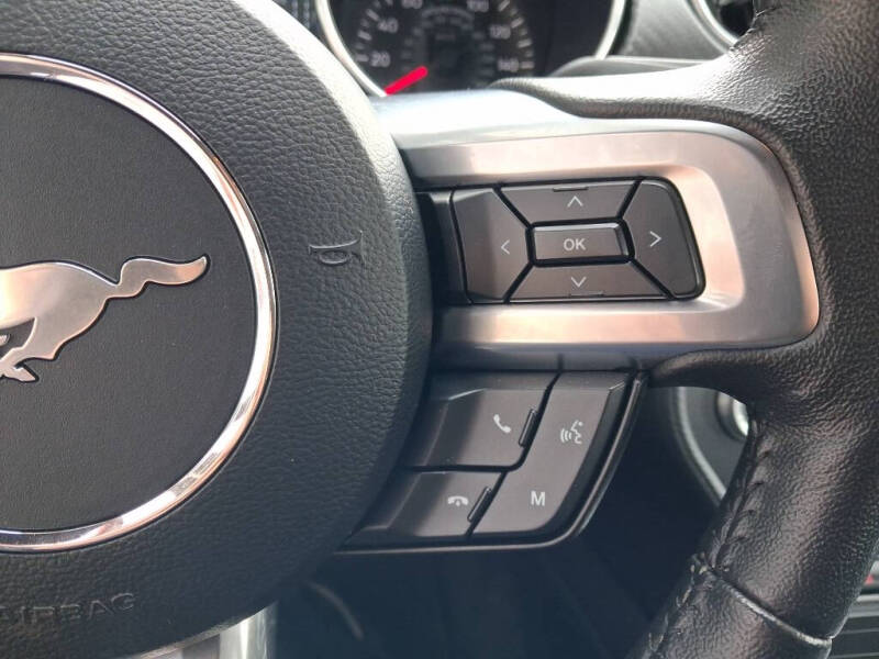 2022 Ford Mustang EcoBoost