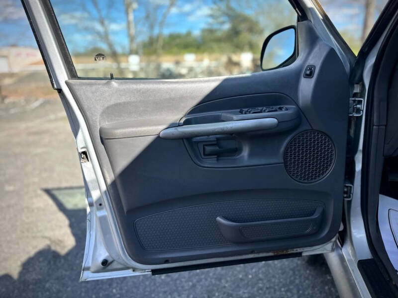 2002 Ford Explorer Sport Trac Value