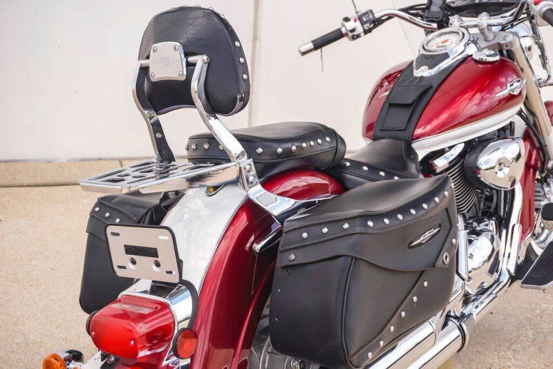 2008 Suzuki Boulevard