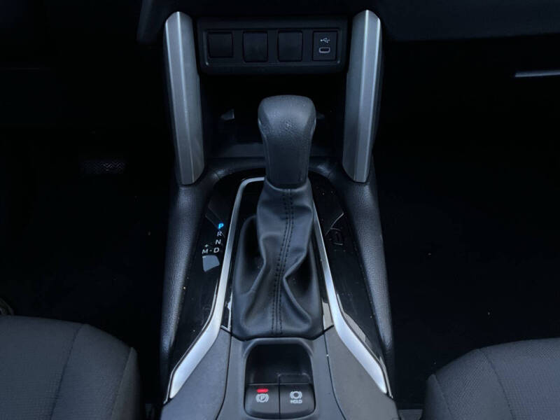 2025 Toyota Corolla Cross LE