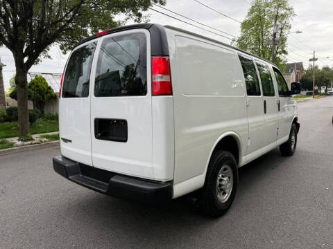 2018 Chevrolet Express 2500