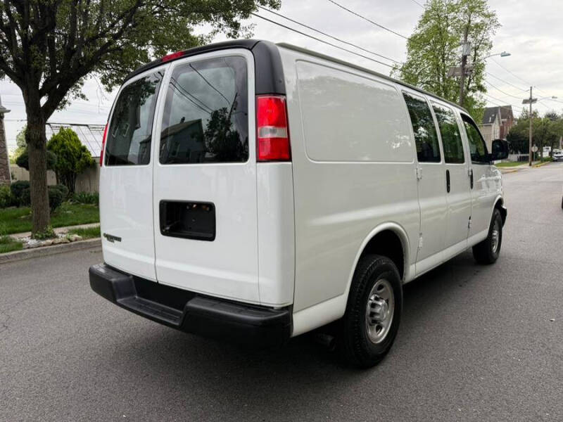 2018 Chevrolet Express 2500