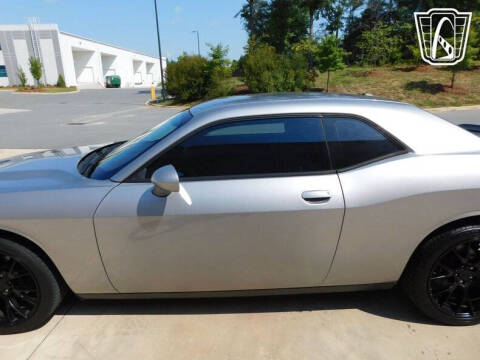 2015 Dodge Challenger SXT