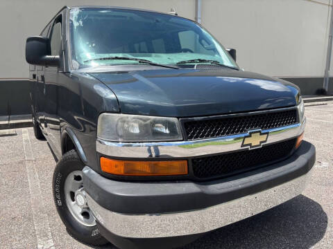 2017 Chevrolet Express LT 3500