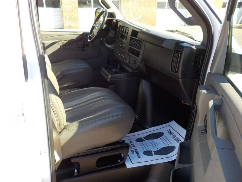 2017 Chevrolet Express 2500