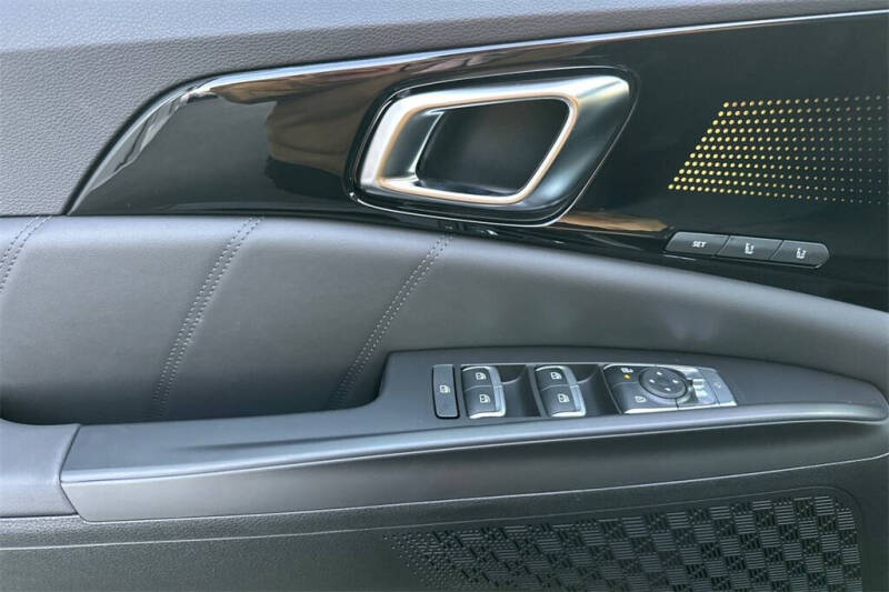 2025 Kia Carnival SX Prestige