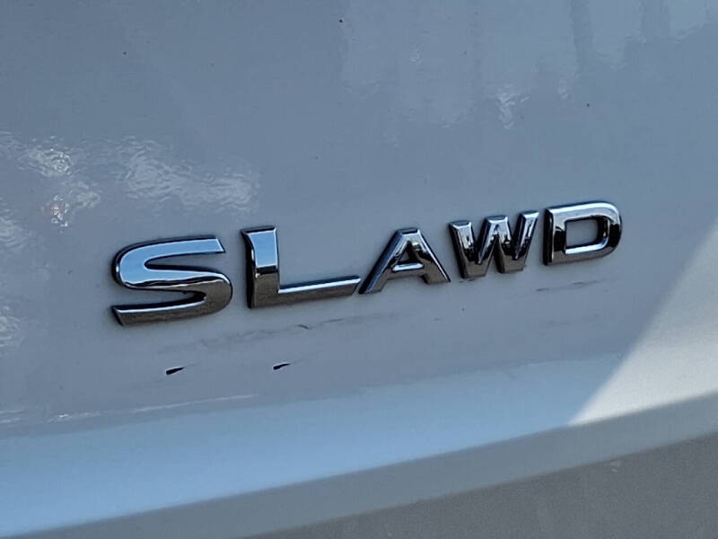 2022 Nissan Rogue SL