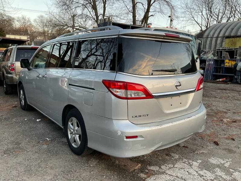 2016 Nissan Quest 3.5 SV