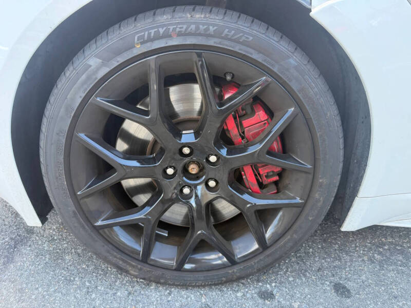 2017 Jaguar F-TYPE R