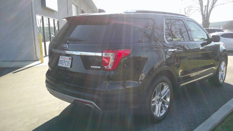 2017 Ford Explorer Limited