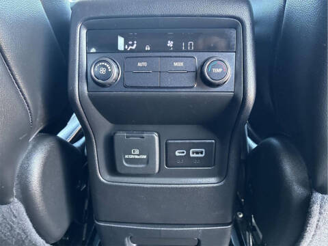 2022 GMC Acadia AT4