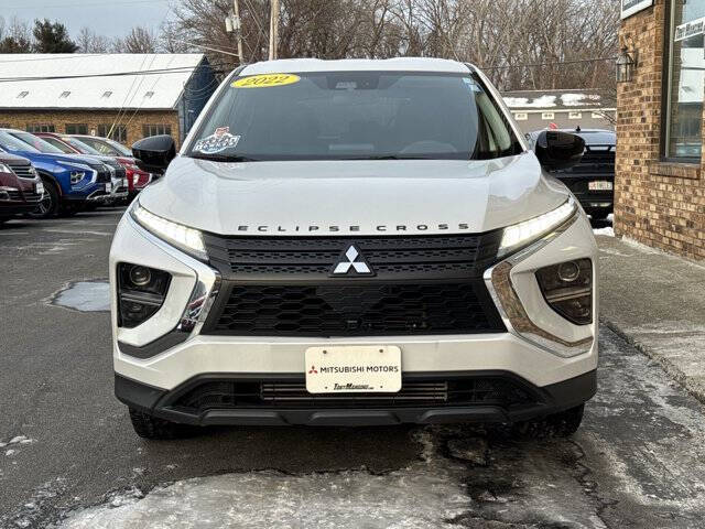 2022 Mitsubishi Eclipse Cross LE