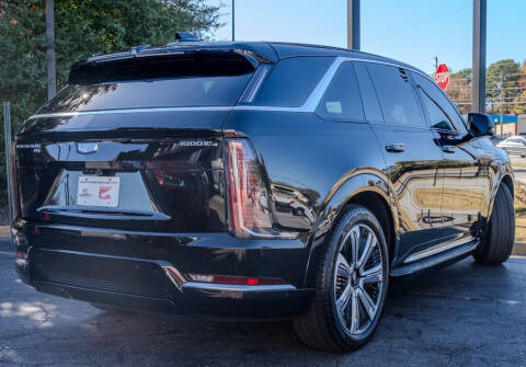 2025 Cadillac Escalade IQ Luxury 2