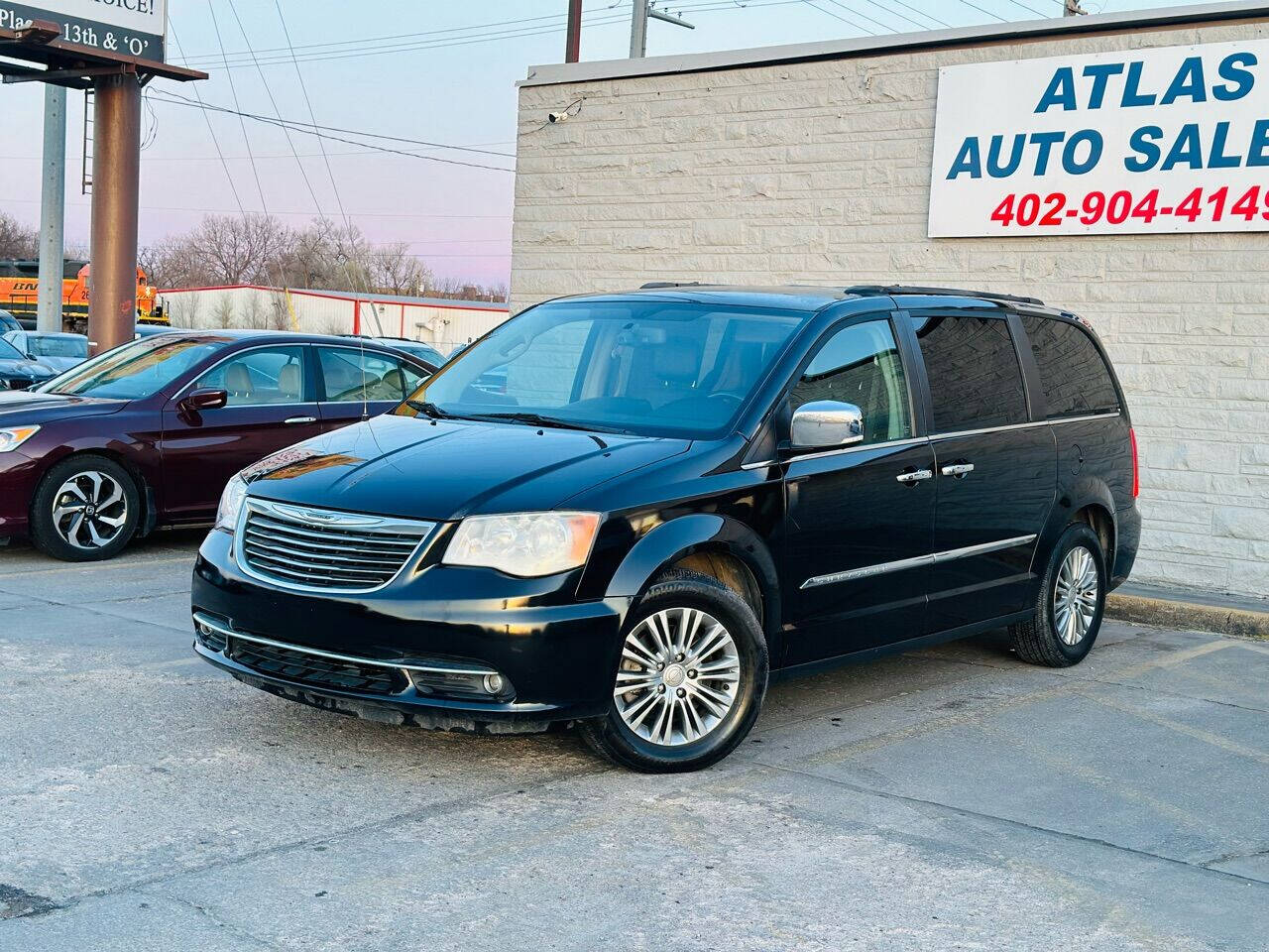 2014 Chrysler Town and Country for sale at Atlas Auto Sales LLC in Lincoln, NE