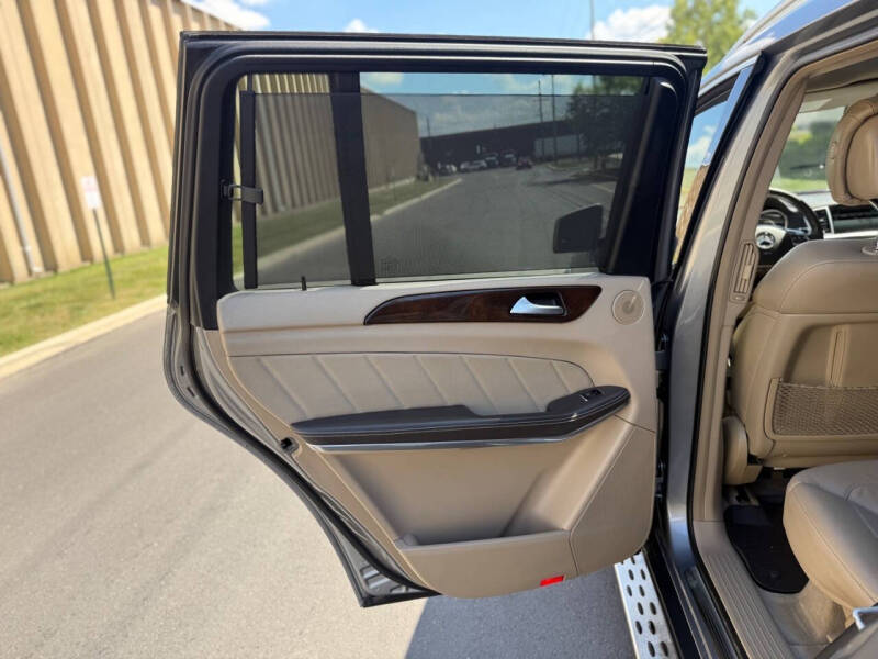 2014 Mercedes-Benz GL-Class GL 550 4MATIC