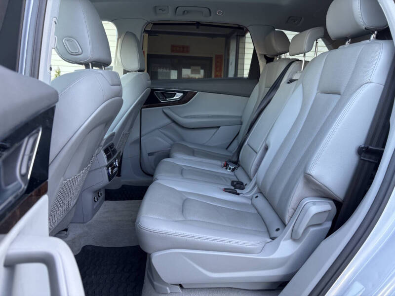 2019 Audi Q7 quattro Premium Plus 55 TFSI