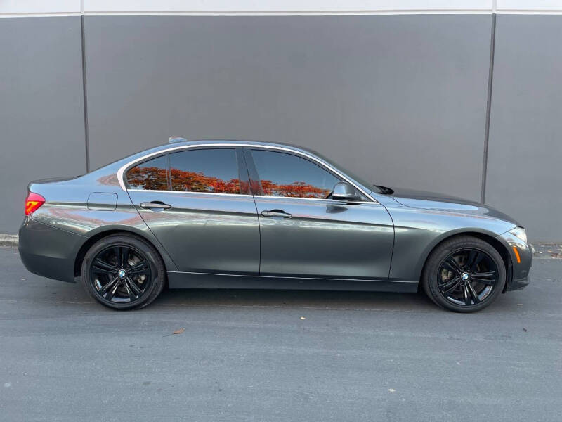 2017 BMW 3 Series 330i xDrive