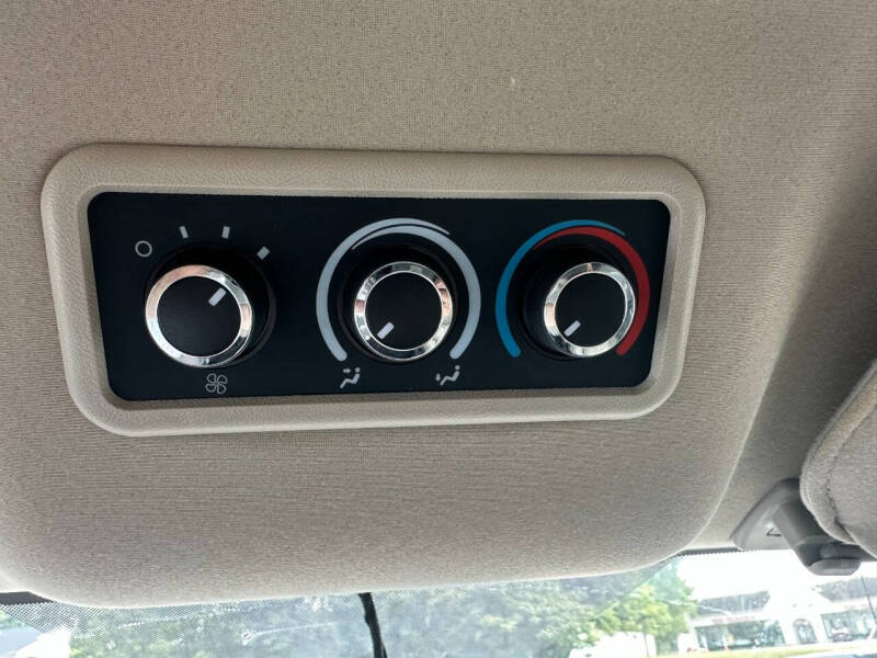 2021 Chevrolet Express LS 3500