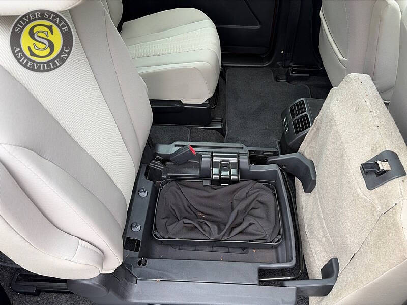 2015 Mazda MAZDA5 Sport