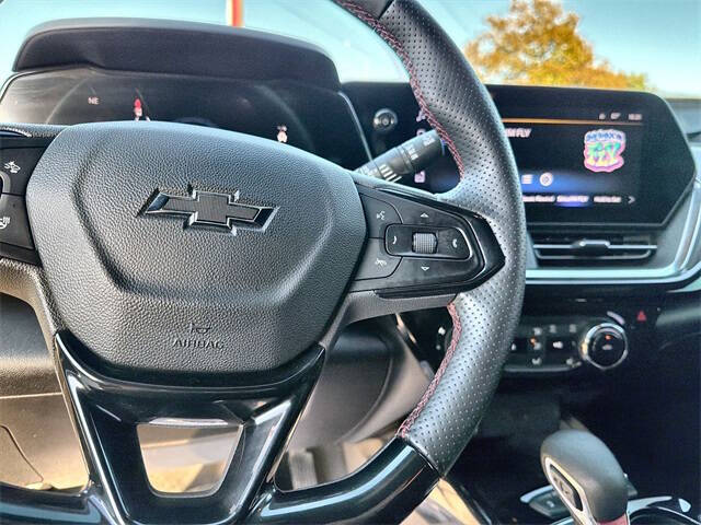 2025 Chevrolet Trax RS