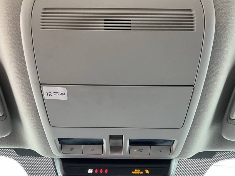 2025 Mazda Mazda3 Sedan 2.5 S Carbon Edition